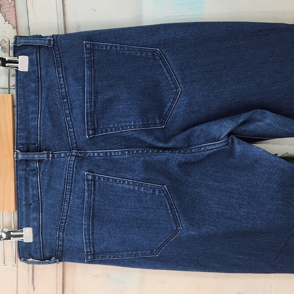 Frayed High Rise Skinny Jeans - Picture 5 of 10